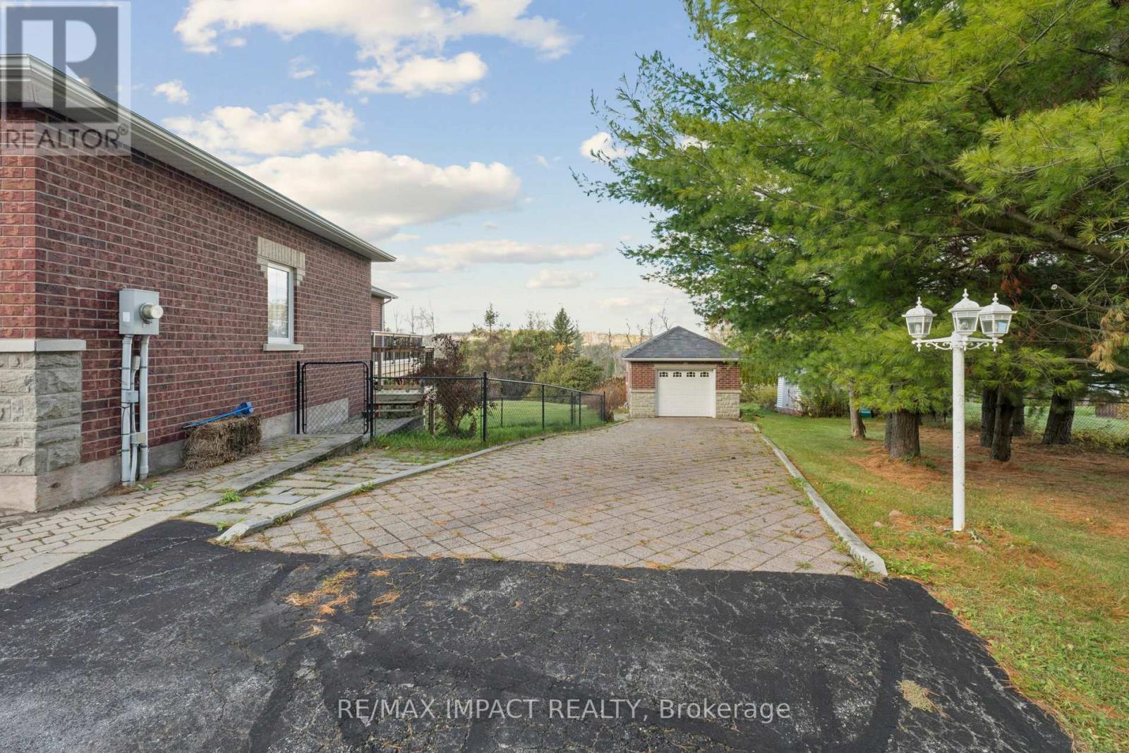 448 7a Highway, Cavan Monaghan (Cavan Twp), Ontario  L0A 1C0 - Photo 4 - X12611180