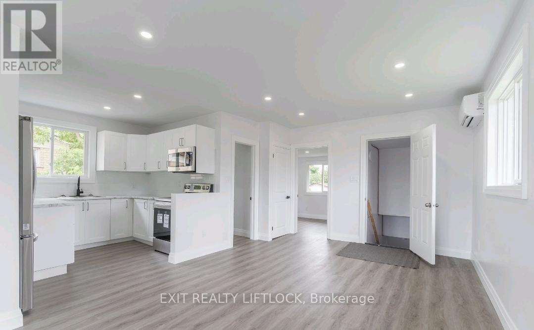 825 Cameron Street, Peterborough (Otonabee Ward 1), Ontario  K9J 4A2 - Photo 6 - X12613124