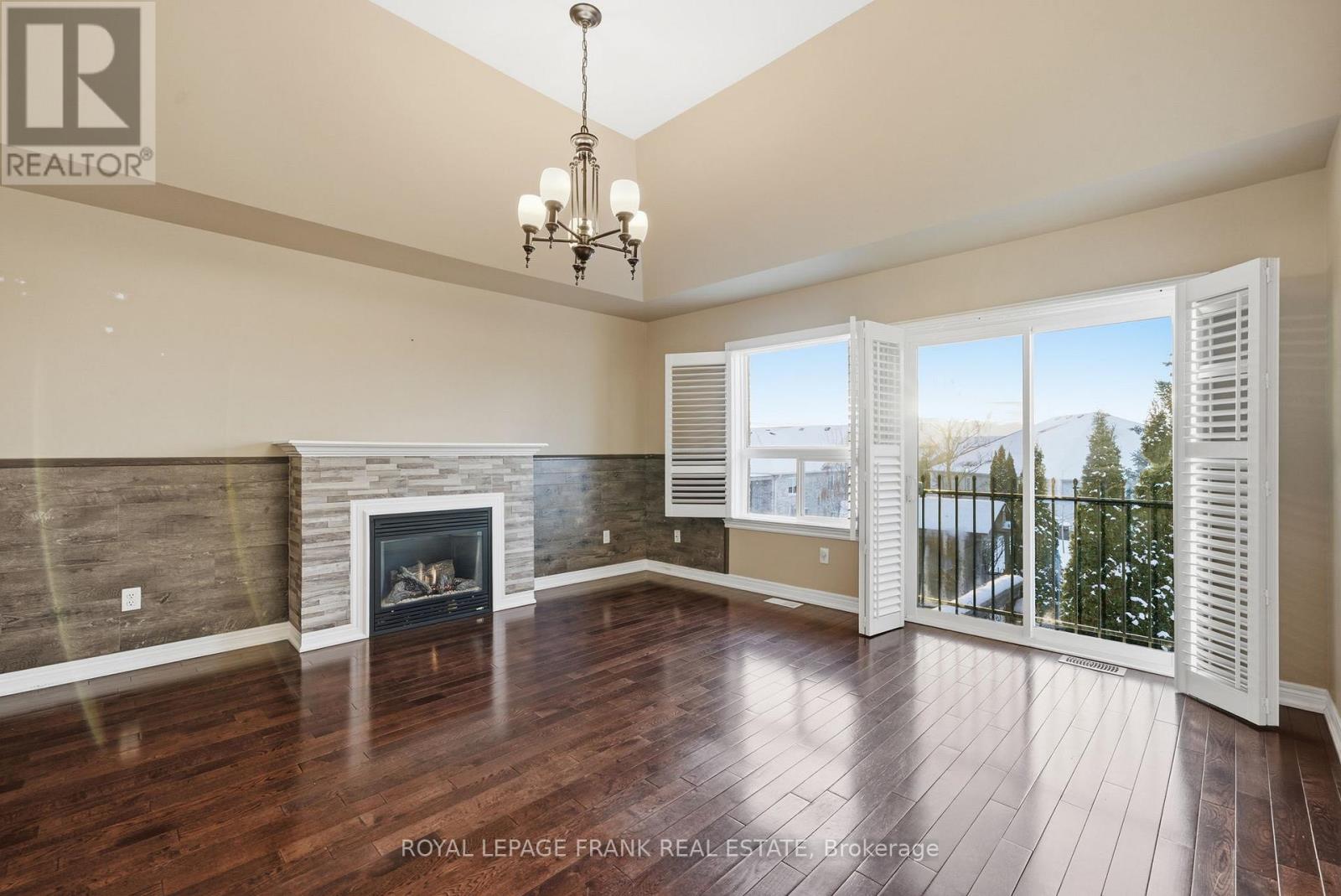 7 Brock Street, Kawartha Lakes (Lindsay), Ontario  K9V 0B9 - Photo 19 - X12613190