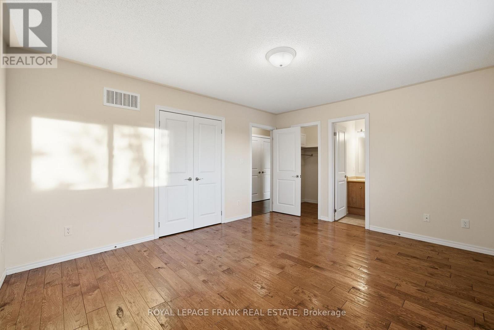 7 Brock Street, Kawartha Lakes (Lindsay), Ontario  K9V 0B9 - Photo 24 - X12613190