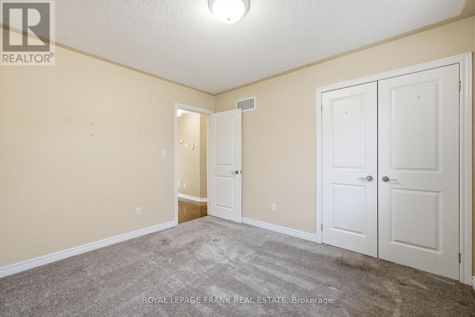 7 Brock Street, Kawartha Lakes (Lindsay), Ontario  K9V 0B9 - Photo 29 - X12613190