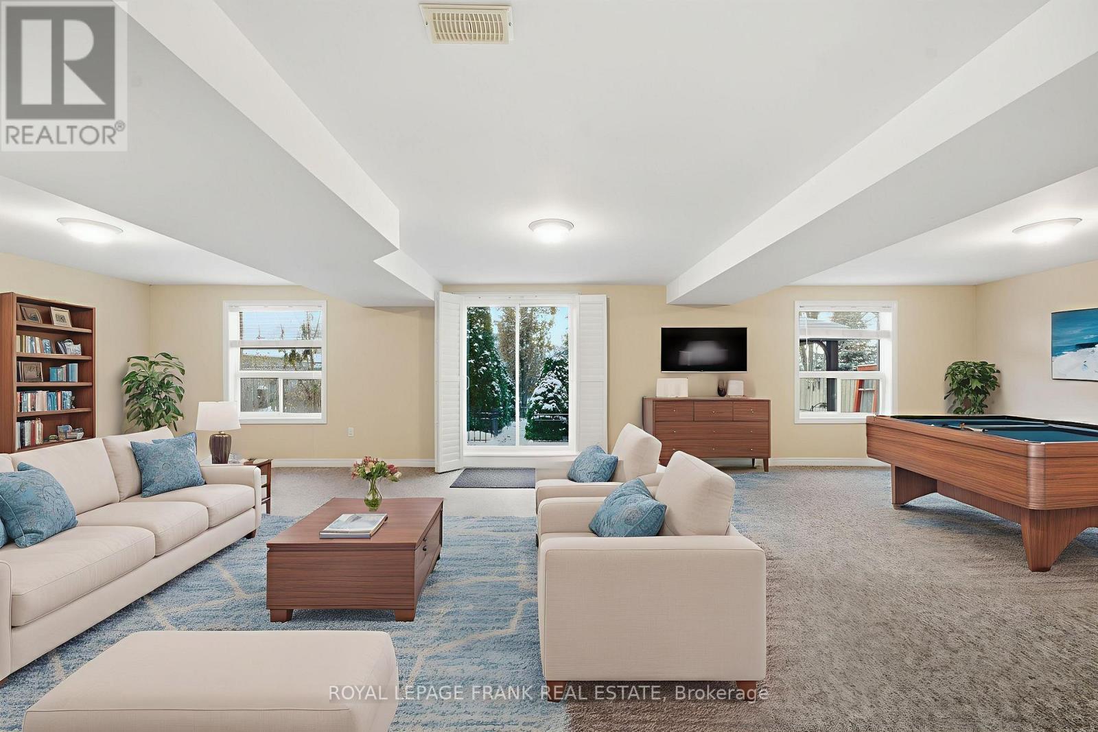 7 Brock Street, Kawartha Lakes (Lindsay), Ontario  K9V 0B9 - Photo 32 - X12613190