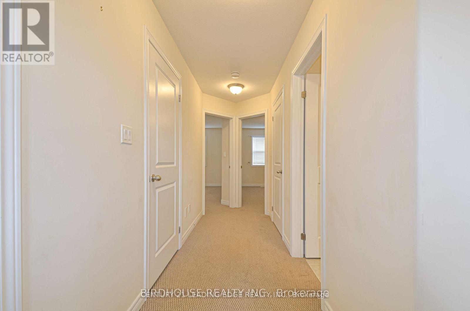 11 Silverbrook Avenue, Kawartha Lakes (Lindsay), Ontario  K9V 0B2 - Photo 16 - X12613382