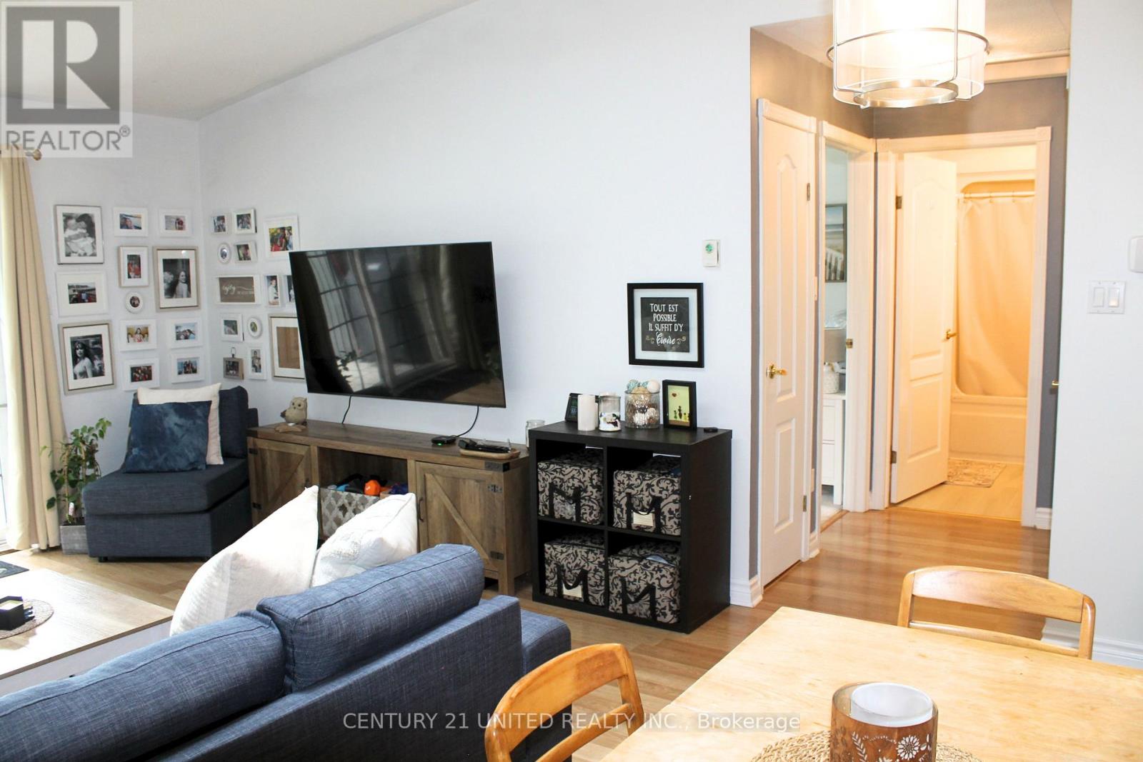 5 - 689 Whitaker Street, Peterborough (Ashburnham Ward 4), Ontario  K9H 7K3 - Photo 6 - X12615100