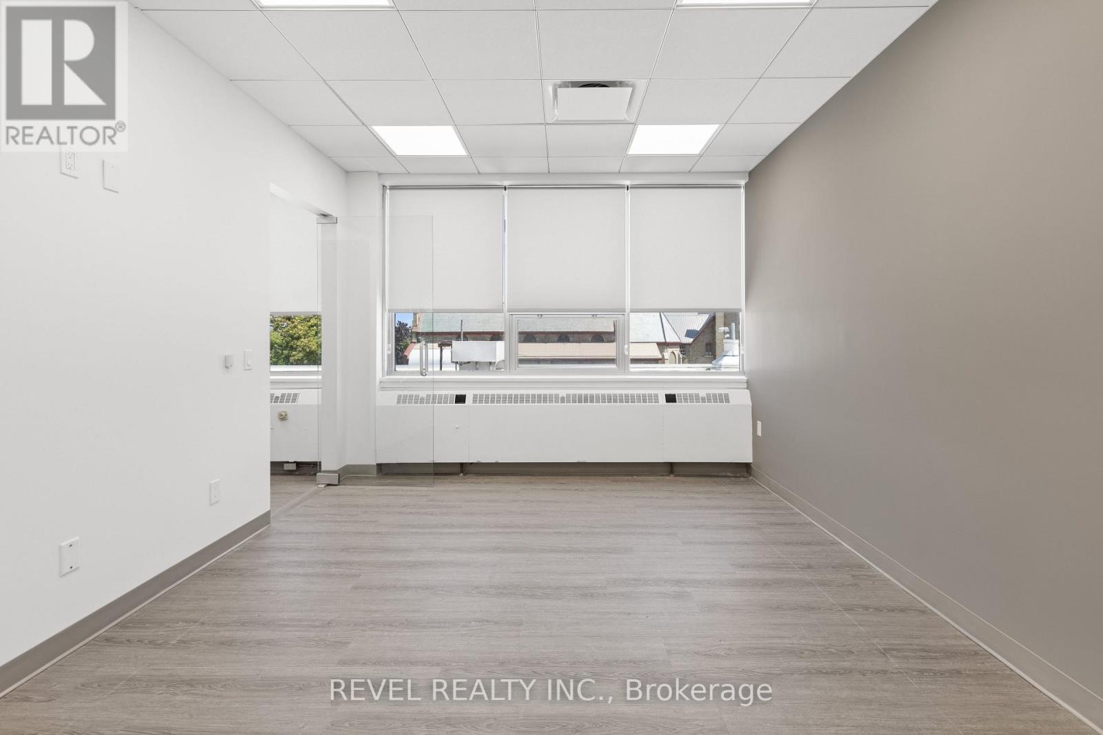 Upper 3 - 34 Cambridge Street S, Kawartha Lakes (Lindsay), Ontario  K9V 3B8 - Photo 17 - X12615580