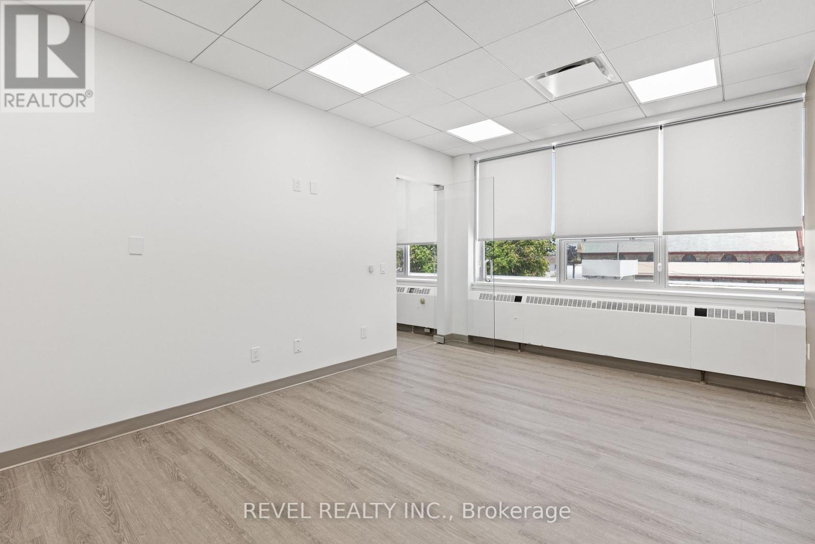 Upper 3 - 34 Cambridge Street S, Kawartha Lakes (Lindsay), Ontario  K9V 3B8 - Photo 18 - X12615580