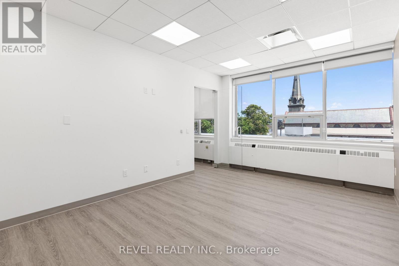 Upper 3 - 34 Cambridge Street S, Kawartha Lakes (Lindsay), Ontario  K9V 3B8 - Photo 19 - X12615580