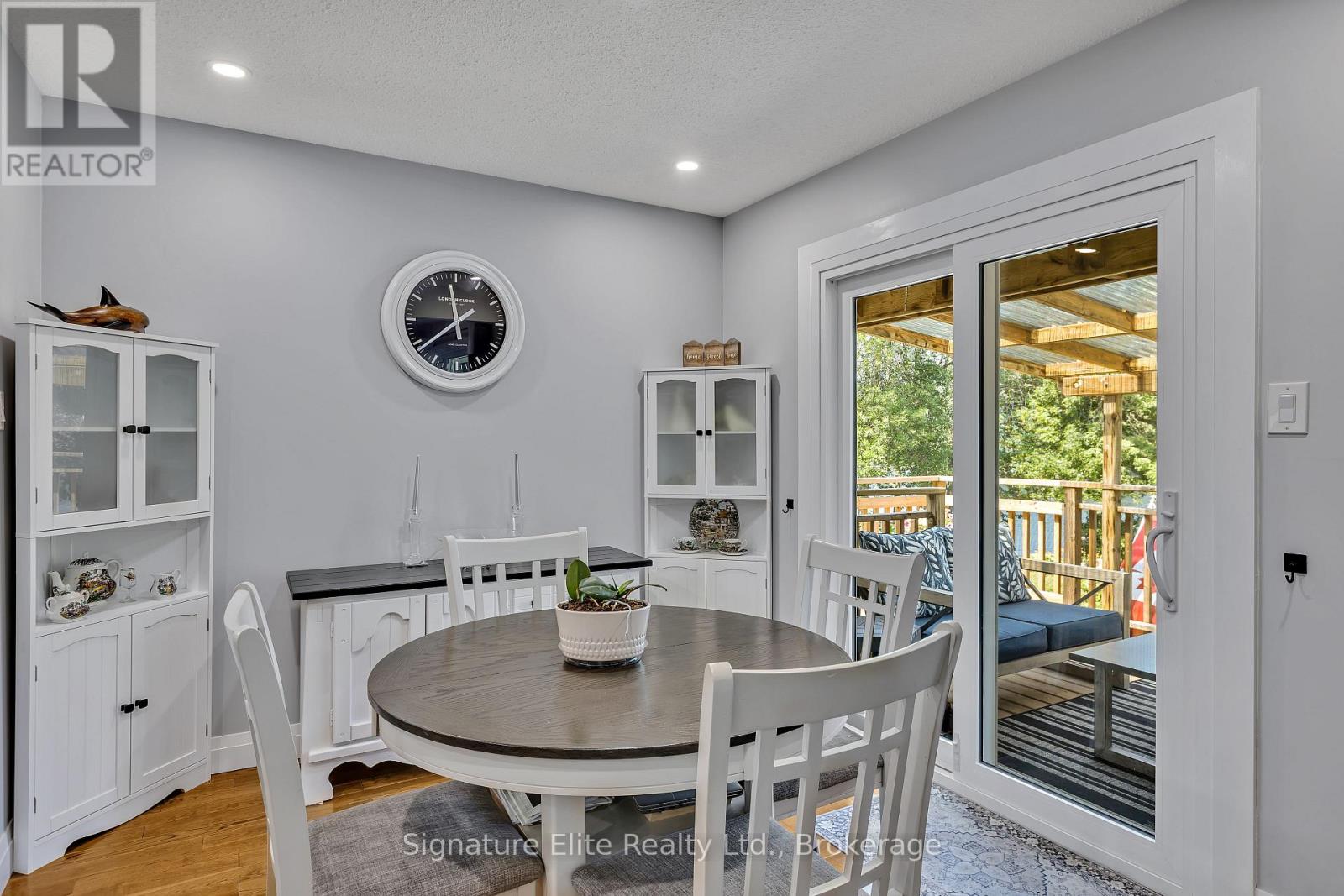 270 Sherin Avenue, Peterborough (Ashburnham Ward 4), Ontario  K9J 1B6 - Photo 9 - X12615364