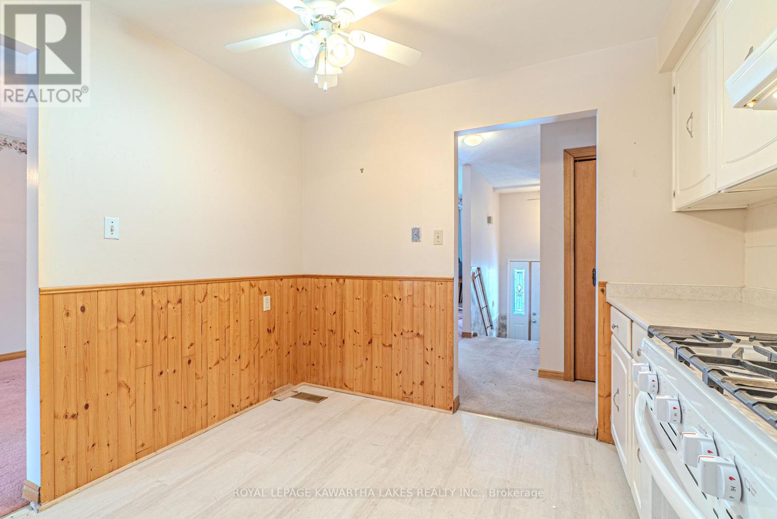 89 Angeline Street S, Kawartha Lakes (Lindsay), Ontario  K9V 3L4 - Photo 16 - X12615912