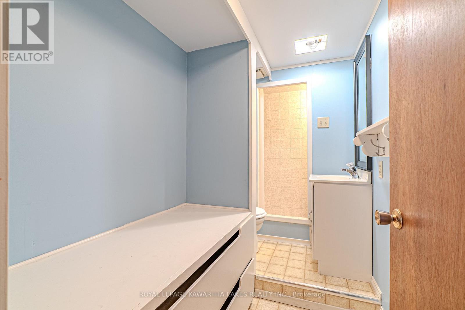 89 Angeline Street S, Kawartha Lakes (Lindsay), Ontario  K9V 3L4 - Photo 31 - X12615912