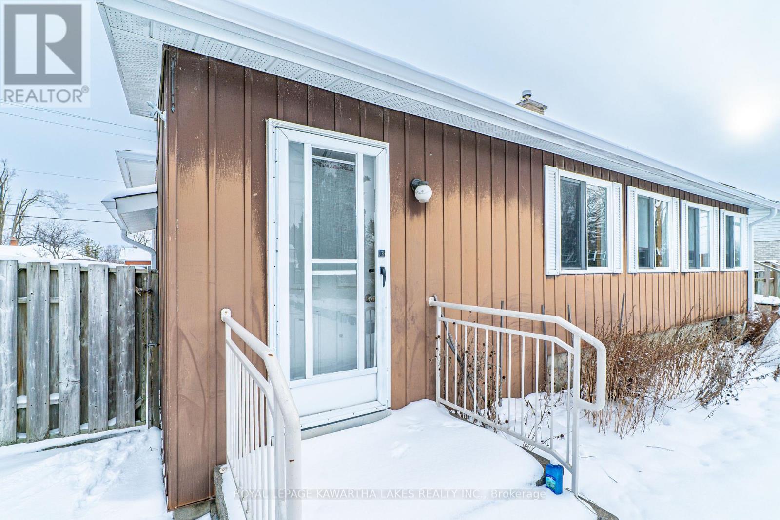 89 Angeline Street S, Kawartha Lakes (Lindsay), Ontario  K9V 3L4 - Photo 41 - X12615912