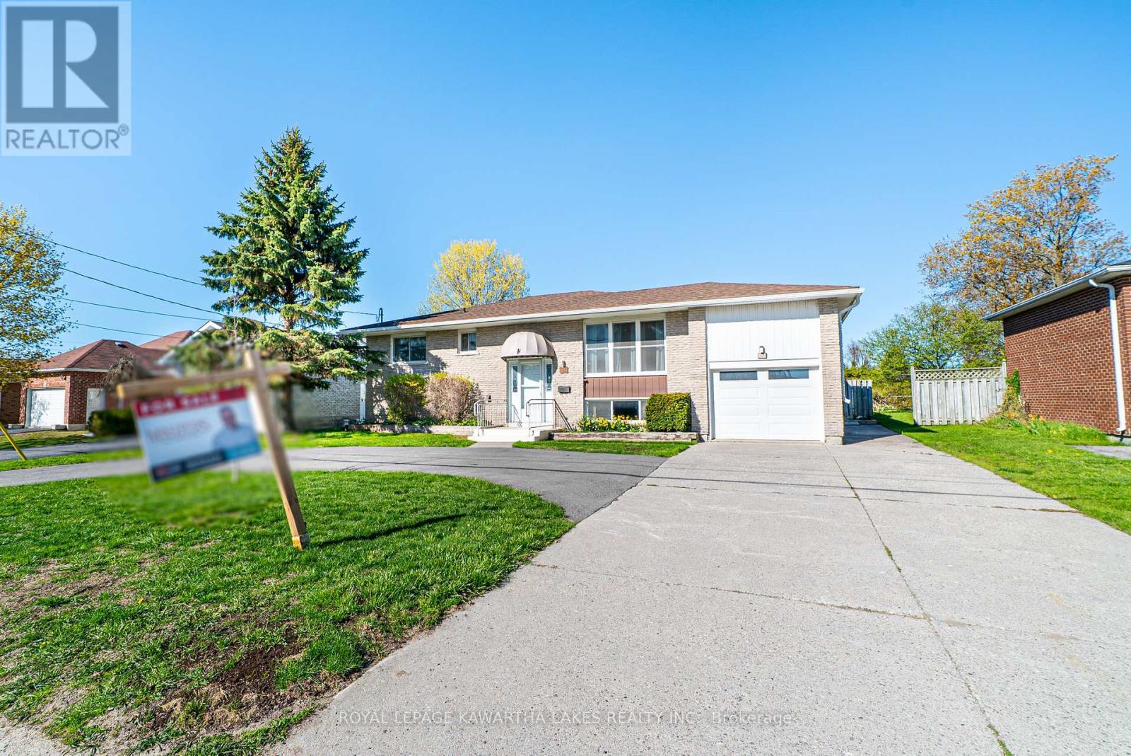 89 Angeline Street S, Kawartha Lakes (Lindsay), Ontario  K9V 3L4 - Photo 50 - X12615912
