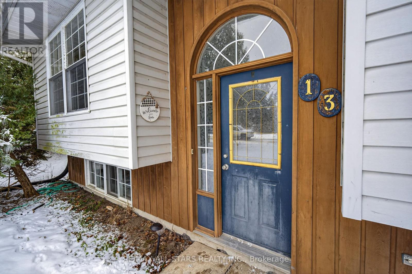 13 Colborne Street N, Kawartha Lakes (Omemee), Ontario  K0L 2W0 - Photo 3 - X12615924