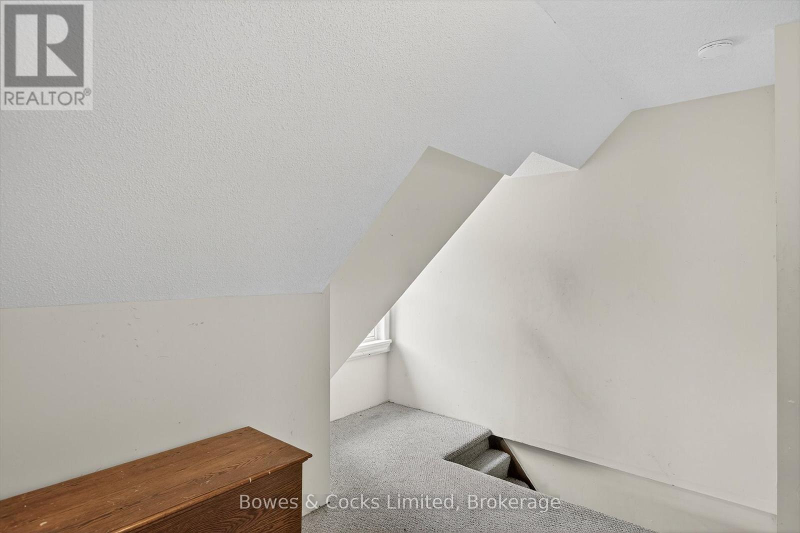 597 Bolivar Street, Peterborough (Town Ward 3), Ontario  K9J 4R9 - Photo 31 - X12616770