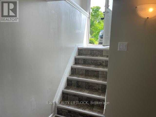 Lower - 1437 Westbrook Drive, Peterborough (Monaghan Ward 2), Ontario  K9J 6R3 - Photo 2 - X12617272