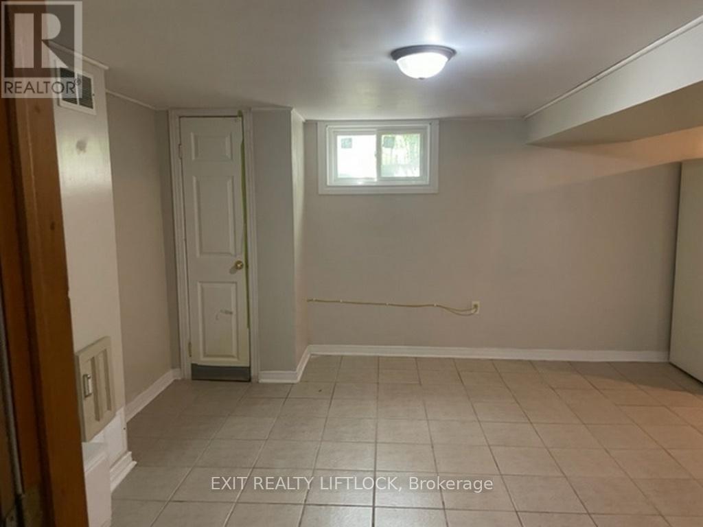 Lower - 1437 Westbrook Drive, Peterborough (Monaghan Ward 2), Ontario  K9J 6R3 - Photo 8 - X12617272