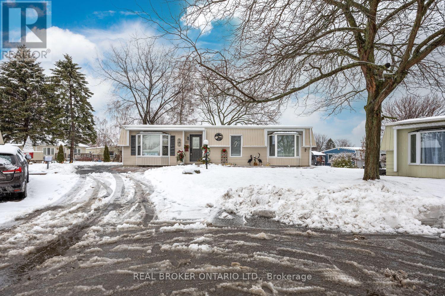 22 CHAMPLAIN COURT, clarington (bowmanville), Ontario