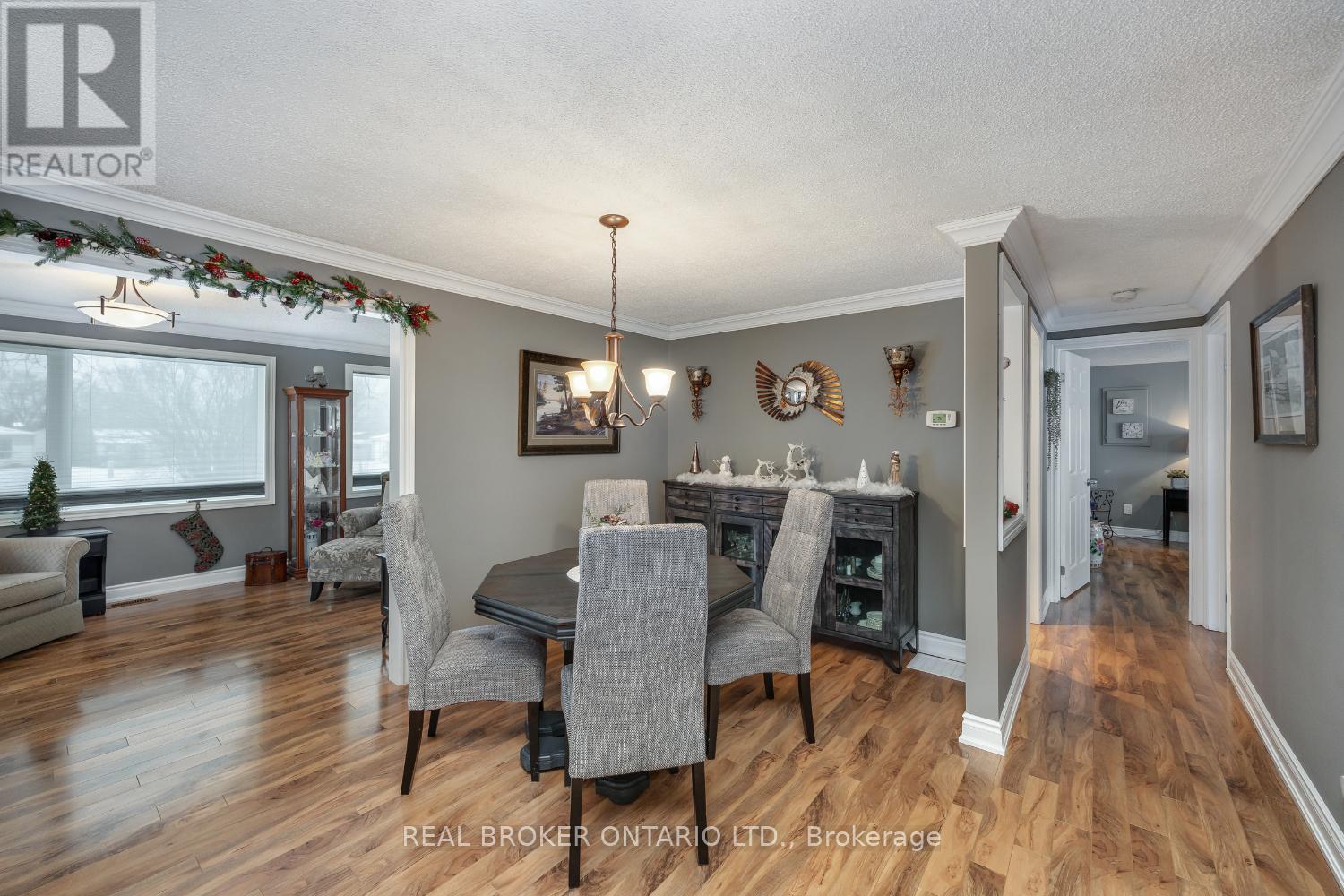 22 Champlain Court, Clarington (Bowmanville), Ontario  L1B 1A5 - Photo 10 - E12628012