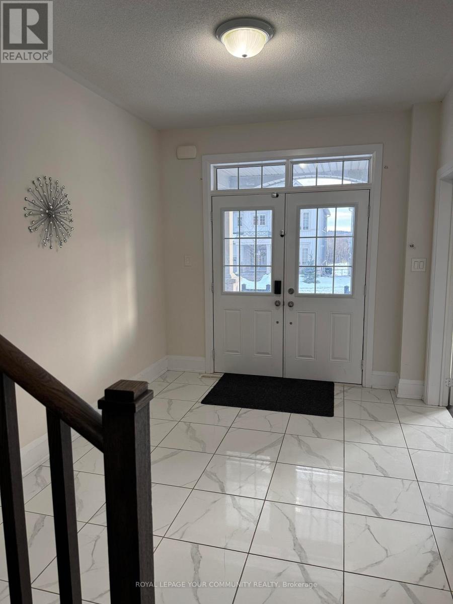 96 Highlands Boulevard, Cavan Monaghan (Cavan Twp), Ontario  L0A 1G0 - Photo 2 - X12628078