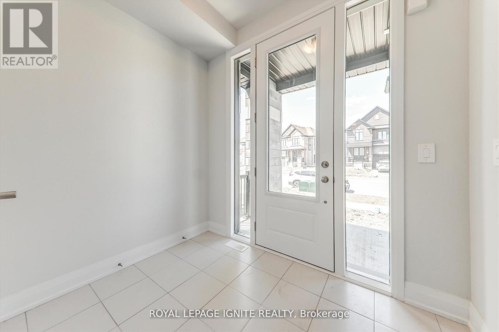 61 Butler Boulevard, Kawartha Lakes (Lindsay), Ontario  K9V 0S2 - Photo 6 - X12628482