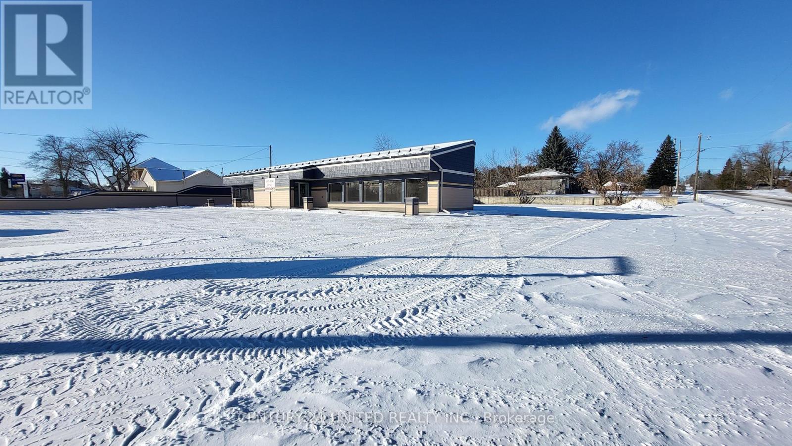 382 Parkhill Road E, Douro-Dummer, Ontario  K9L 1C3 - Photo 2 - X12629550