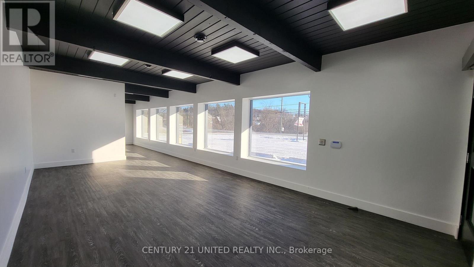 382 Parkhill Road E, Douro-Dummer, Ontario  K9L 1C3 - Photo 8 - X12629550