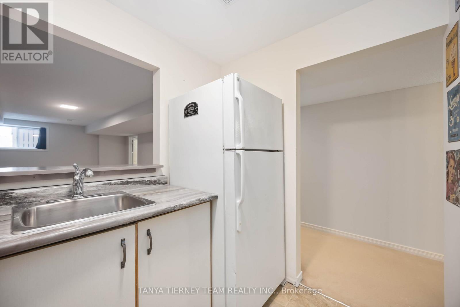 629 Tully Crescent, Peterborough (Monaghan Ward 2), Ontario  K9K 0B1 - Photo 39 - X12630322