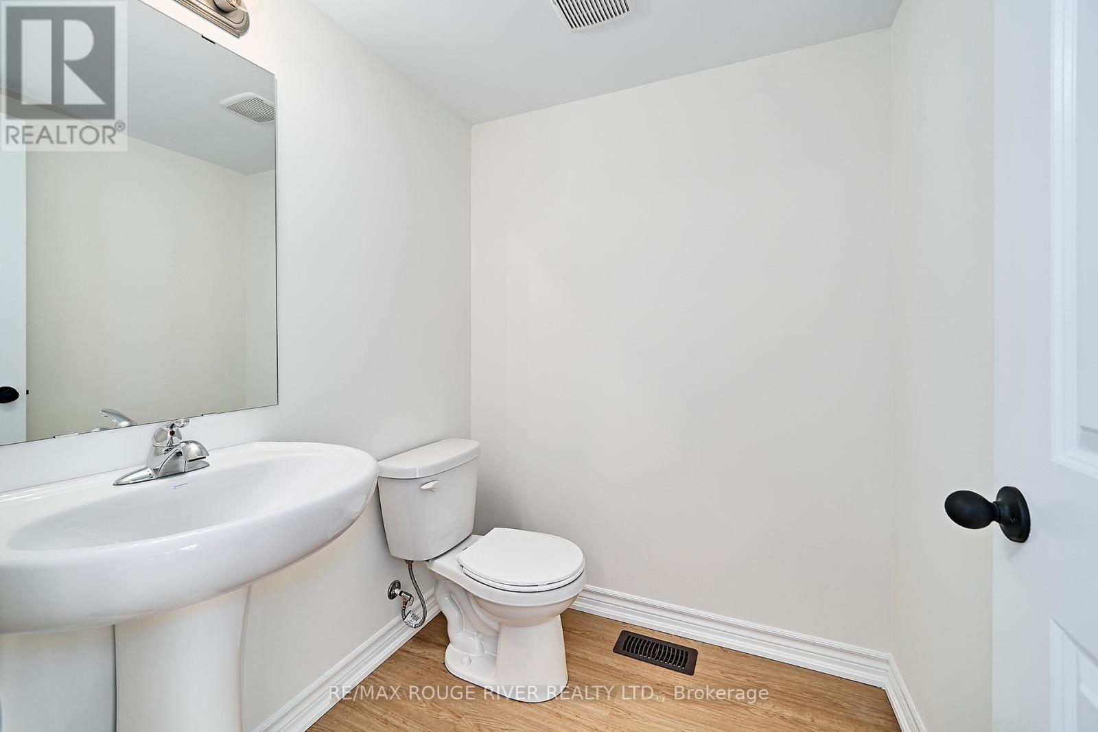 11 Addyman Crescent, Clarington (Newcastle), Ontario  L1B 0X1 - Photo 14 - E12630420