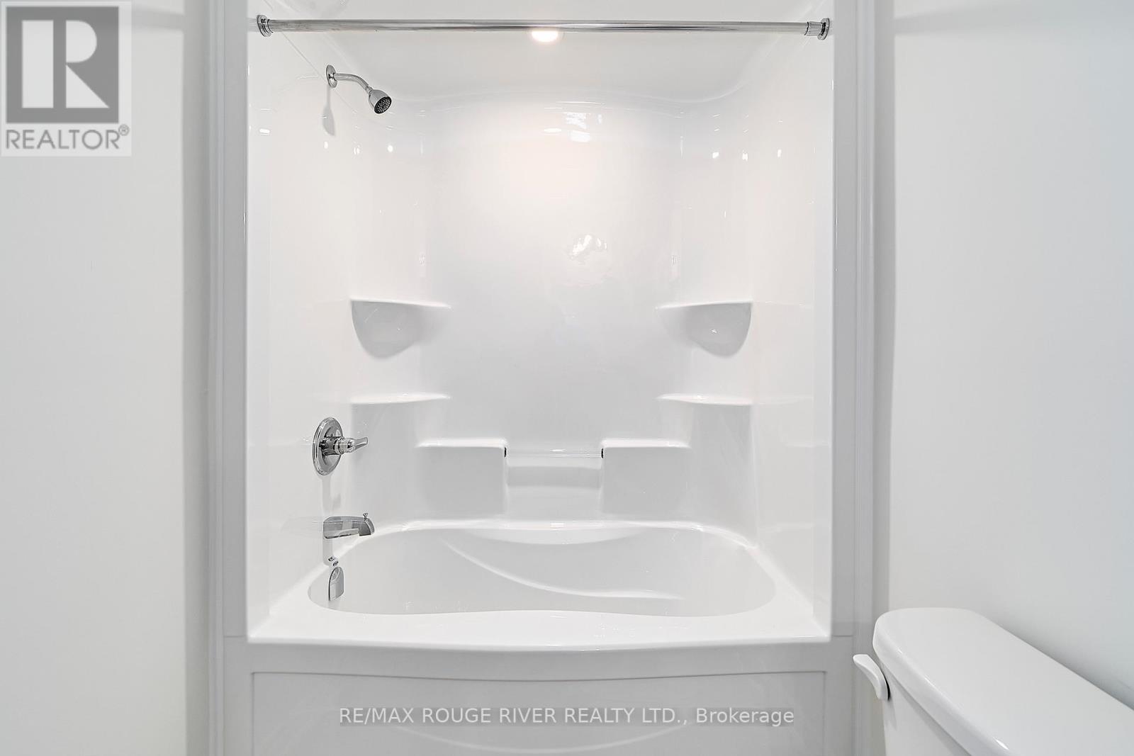 11 Addyman Crescent, Clarington (Newcastle), Ontario  L1B 0X1 - Photo 42 - E12630420