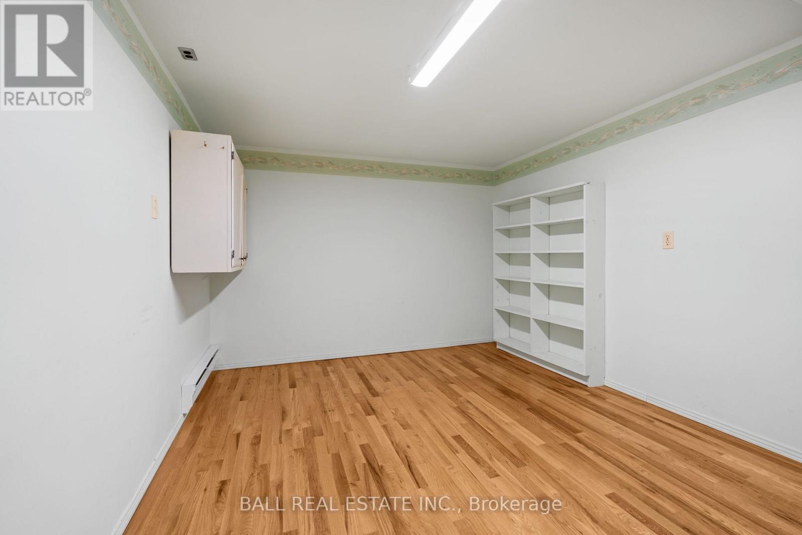 450 Rosedale Avenue, Peterborough (Town Ward 3), Ontario  K9J 6J1 - Photo 31 - X12633354