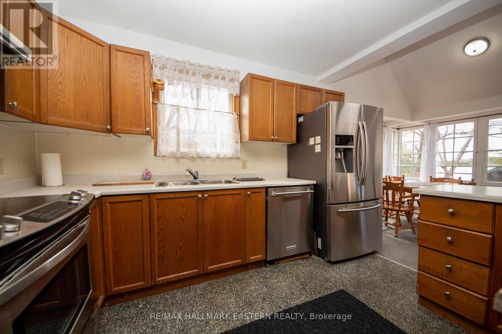 1682 Poplar Point Road S, Selwyn, Ontario  K9J 6X5 - Photo 5 - X12633594