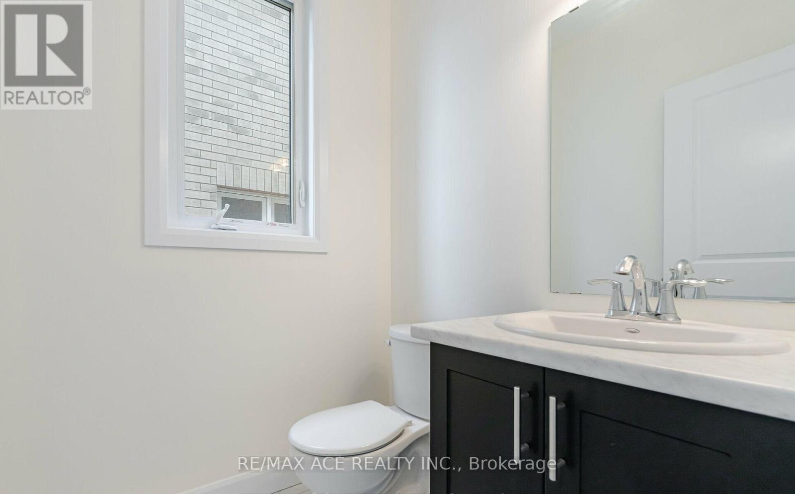 217 O'neil Street, Peterborough (Monaghan Ward 2), Ontario  K9K 0H5 - Photo 6 - X12633636