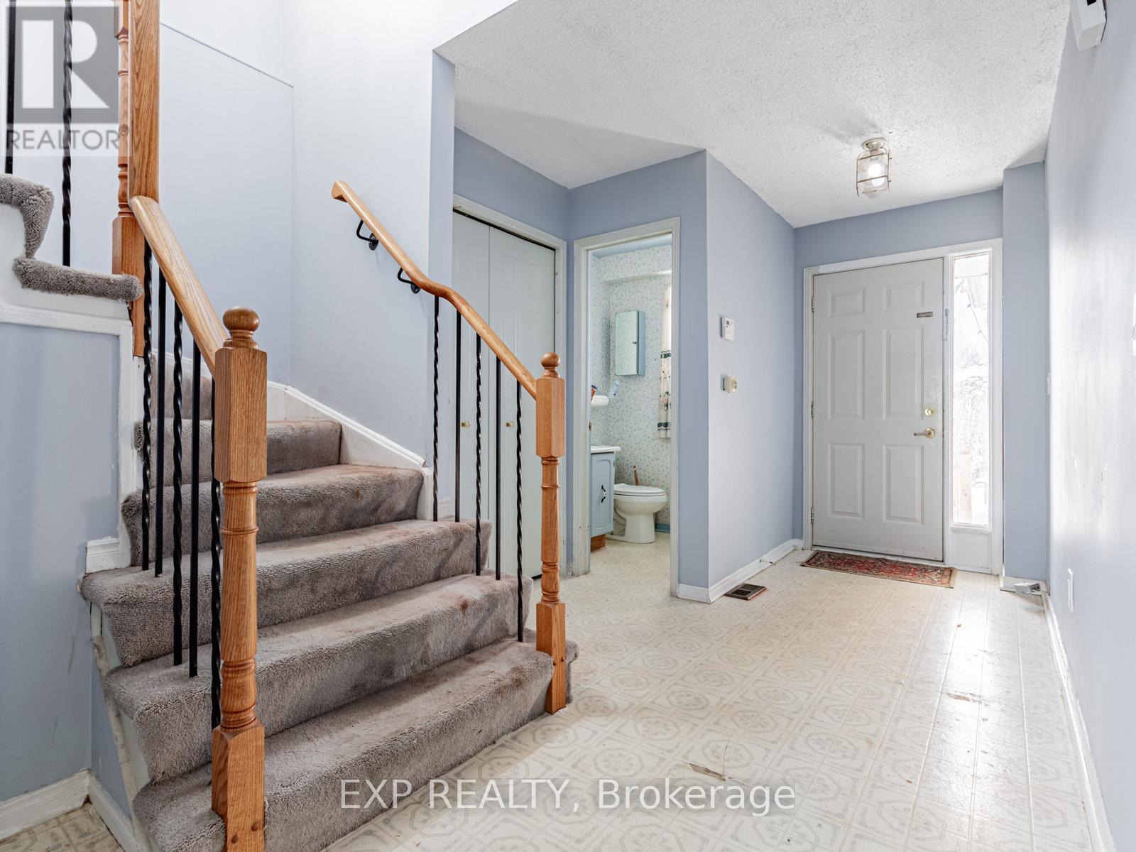 90 Hart Boulevard, Clarington (Newcastle), Ontario  L1B 1E4 - Photo 5 - E12633904