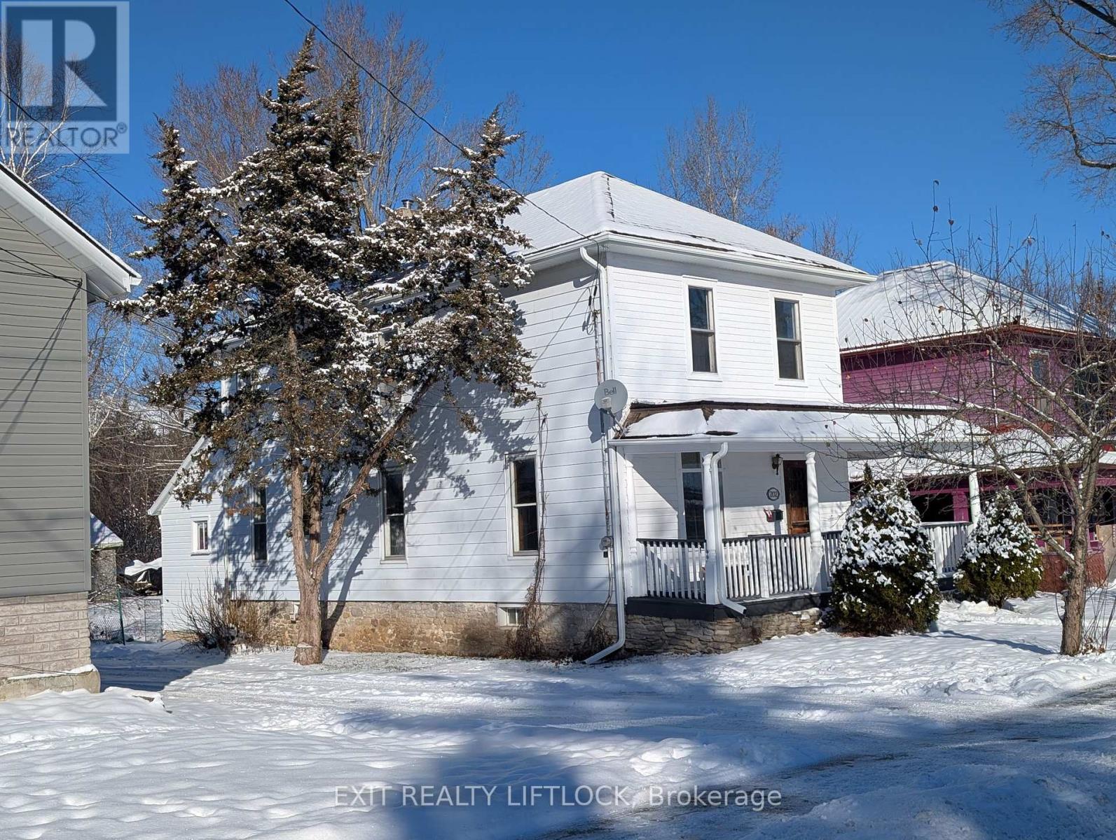 202 Queen Street, Trent Hills (Campbellford), Ontario  K0L 1L0 - Photo 2 - X12634132