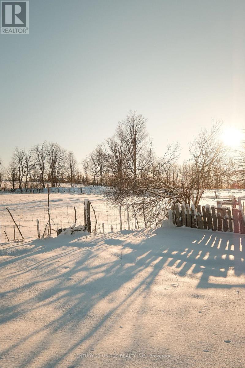 1624 Tara Road, Selwyn, Ontario  K9J 6X2 - Photo 22 - X12634328