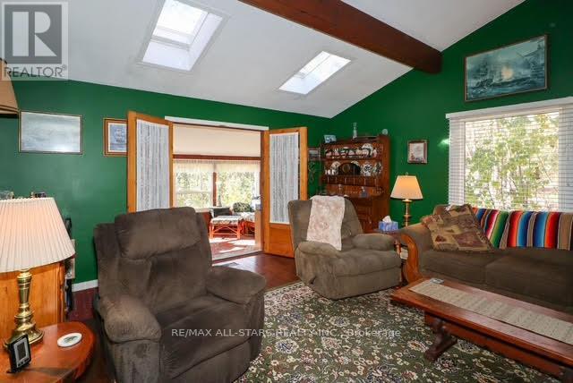 506 Snug Harbour Road, Kawartha Lakes (Lindsay), Ontario  K9V 4R6 - Photo 15 - X12634612