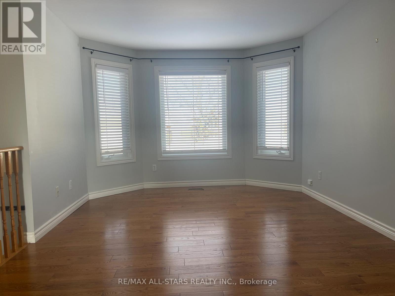 Main Floor -All Inclusive - 39 Mcgibbon Boulevard, Kawartha Lakes (Lindsay), Ontario  K9V 6G4 - Photo 4 - X12635290