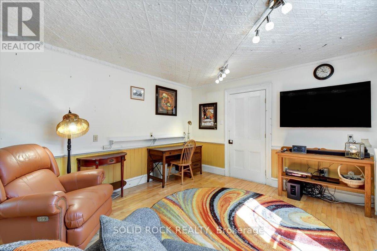 87 Booth Street N, Trent Hills (Campbellford), Ontario  K0L 1L0 - Photo 39 - X12635472