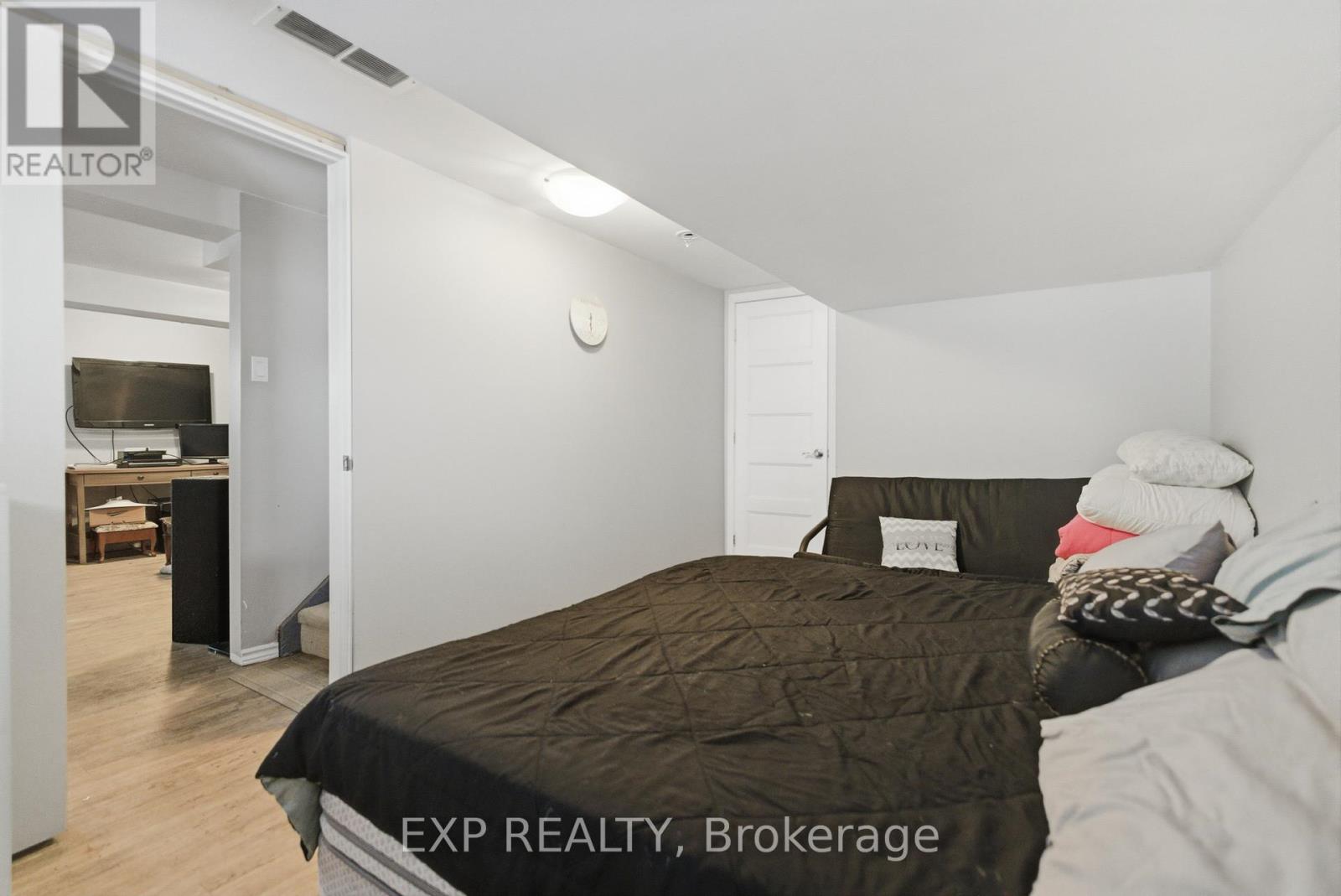 38 Cowans Crescent, Kawartha Lakes (Emily), Ontario  K0L 2W0 - Photo 21 - X12635578