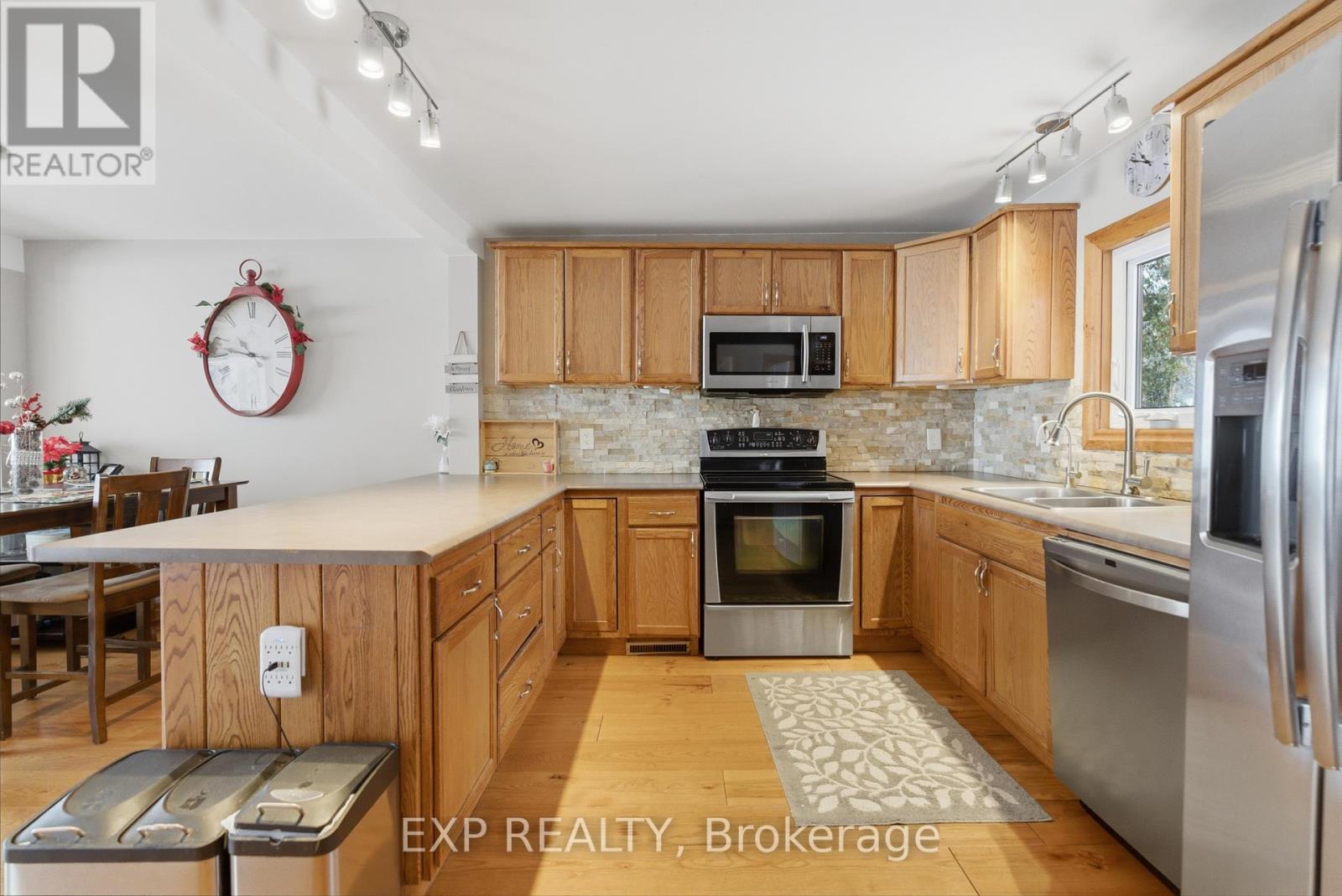 38 Cowans Crescent, Kawartha Lakes (Emily), Ontario  K0L 2W0 - Photo 5 - X12635578