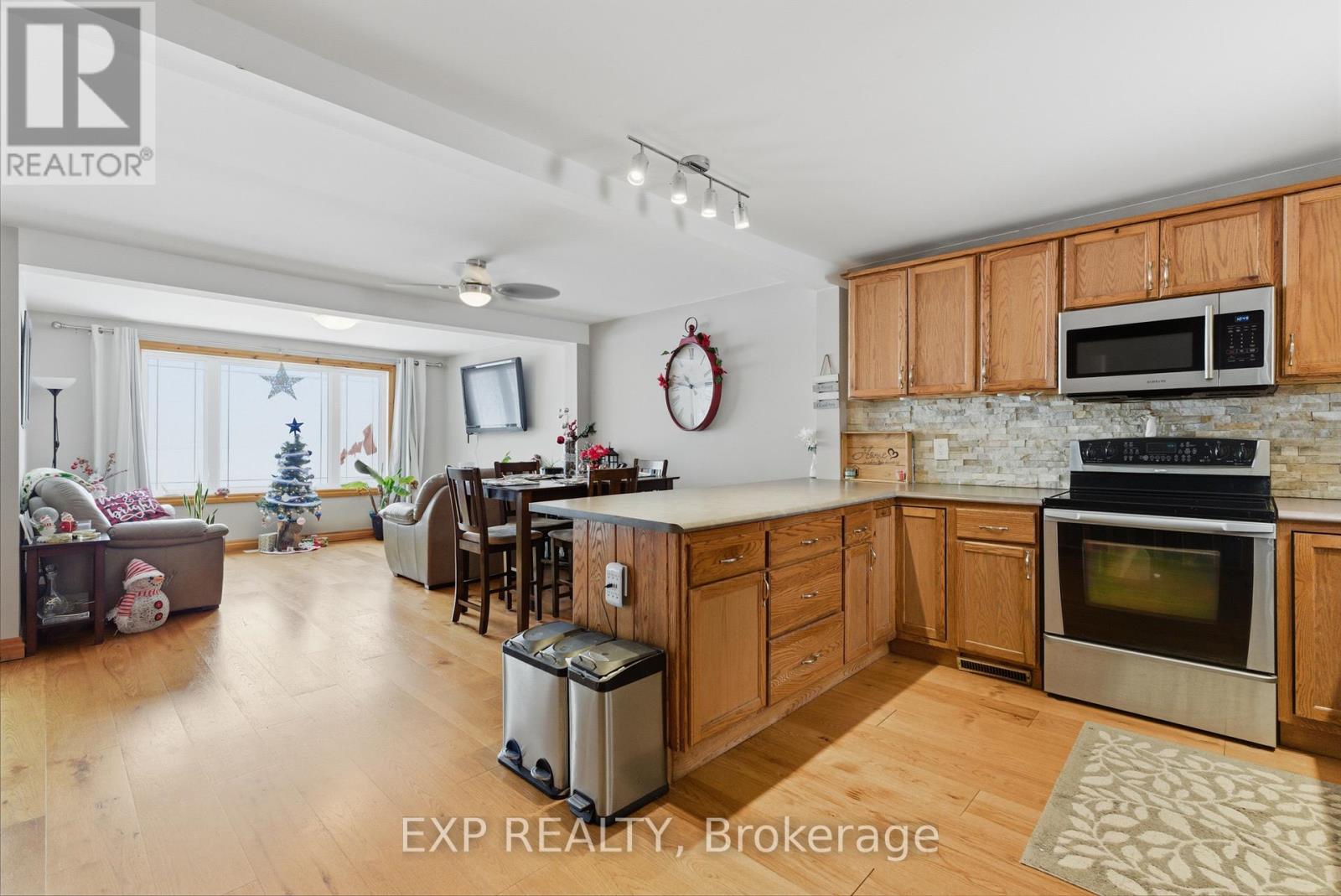38 Cowans Crescent, Kawartha Lakes (Emily), Ontario  K0L 2W0 - Photo 6 - X12635578