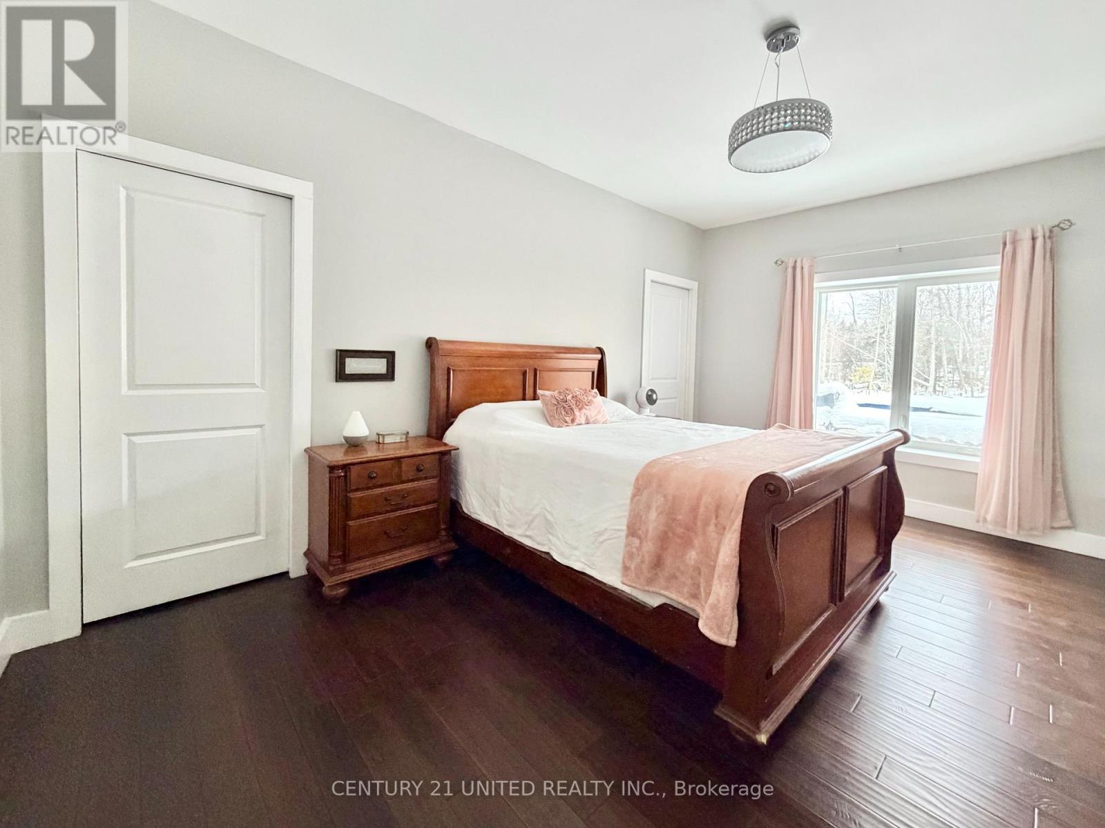 45 Kenedon Drive, Kawartha Lakes (Emily), Ontario  K0L 2W0 - Photo 28 - X12636448