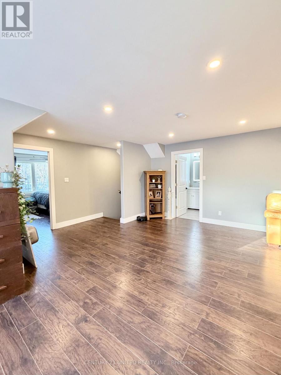 45 Kenedon Drive, Kawartha Lakes (Emily), Ontario  K0L 2W0 - Photo 42 - X12636448