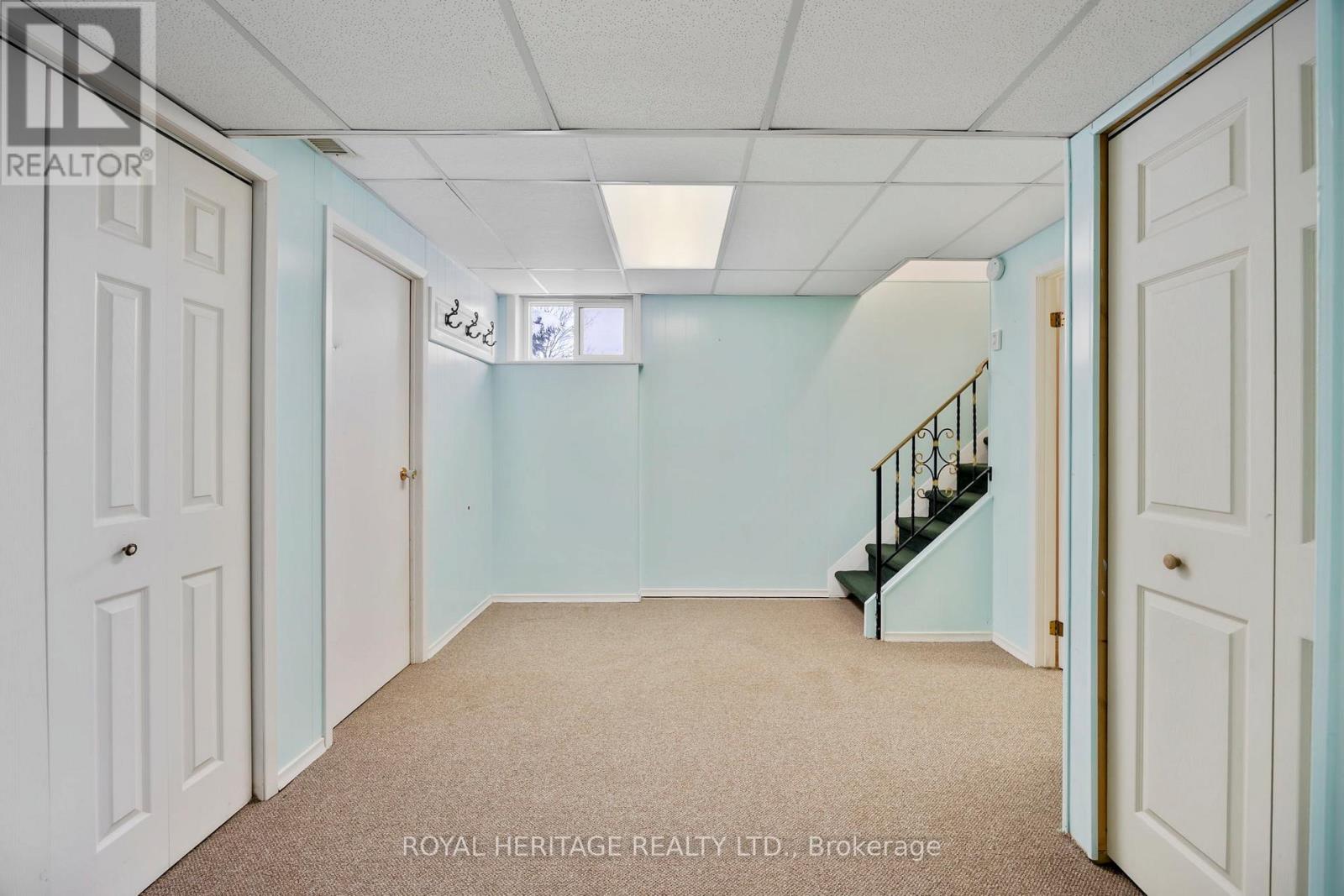 6 Sunset Court, Kawartha Lakes (Lindsay), Ontario  K9V 2S1 - Photo 28 - X12636864