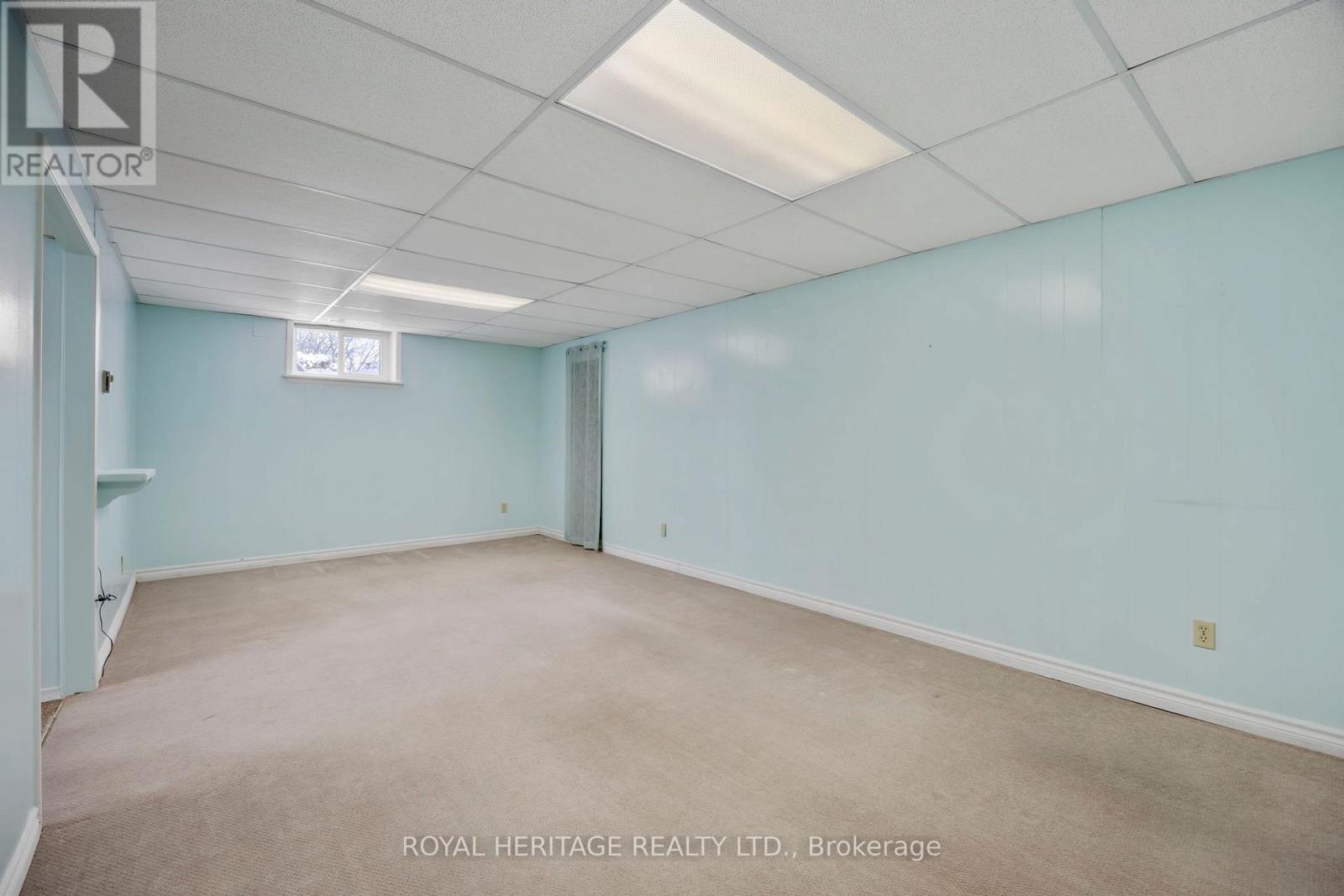 6 Sunset Court, Kawartha Lakes (Lindsay), Ontario  K9V 2S1 - Photo 30 - X12636864