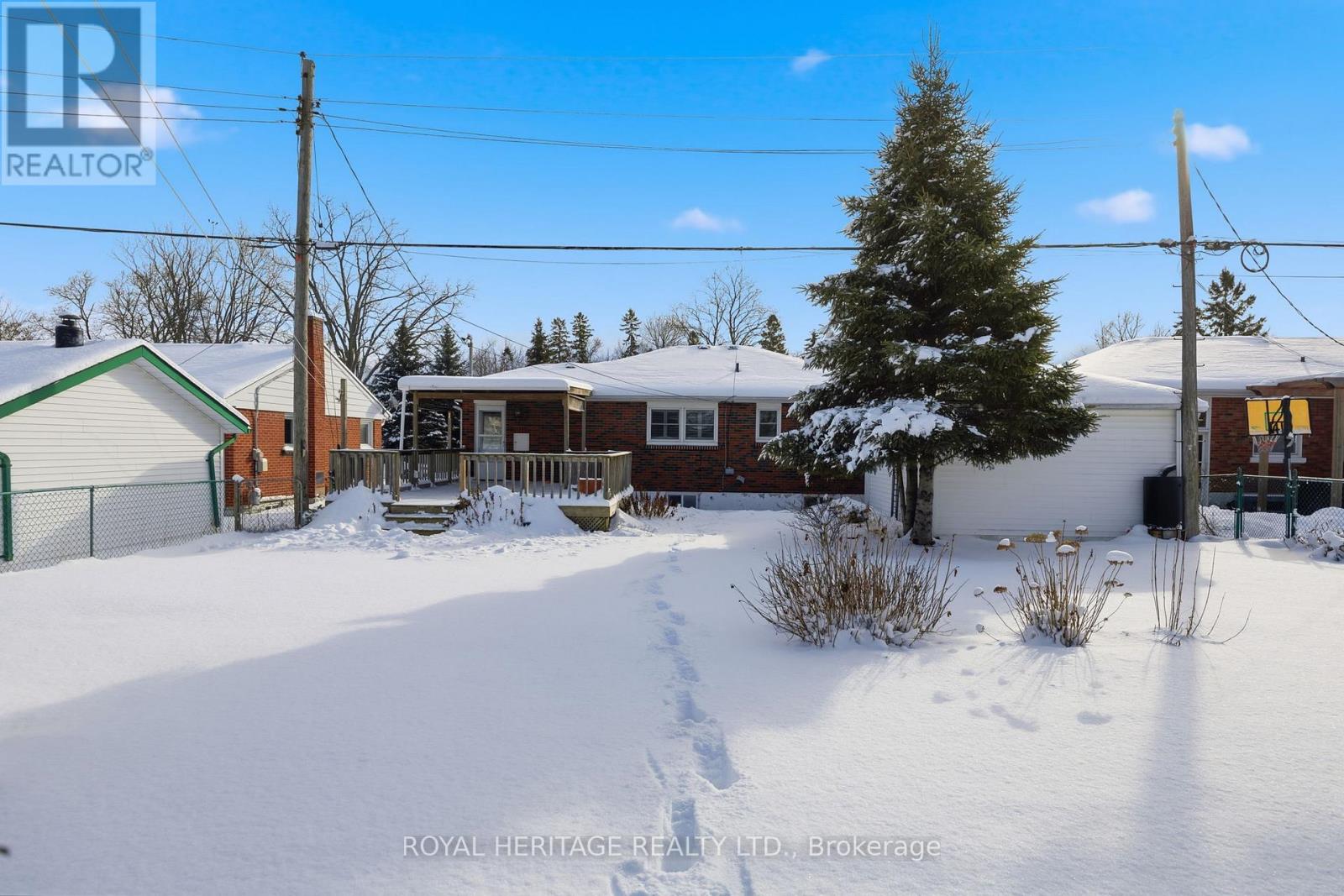 6 Sunset Court, Kawartha Lakes (Lindsay), Ontario  K9V 2S1 - Photo 40 - X12636864