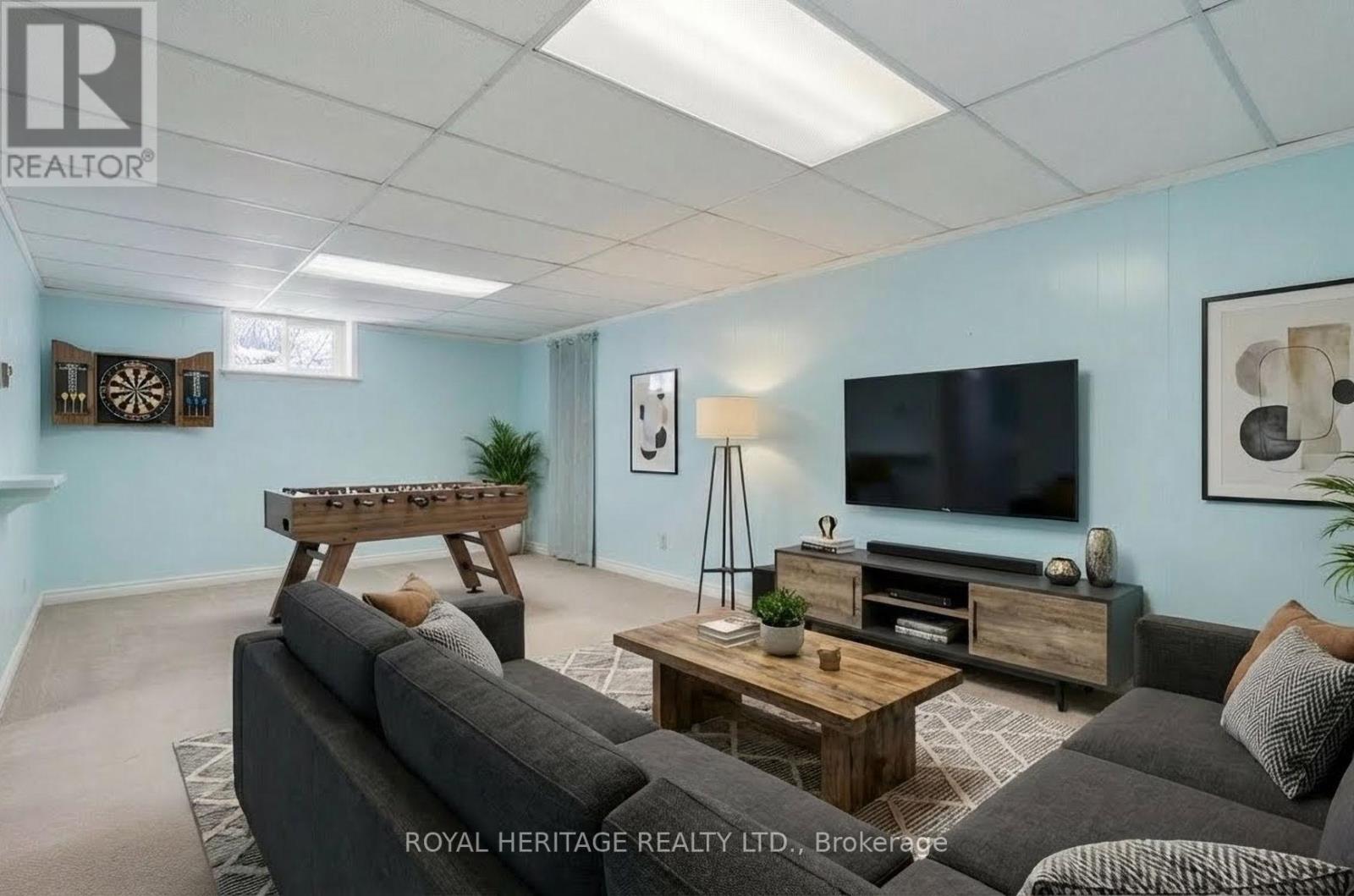 6 Sunset Court, Kawartha Lakes (Lindsay), Ontario  K9V 2S1 - Photo 8 - X12636864