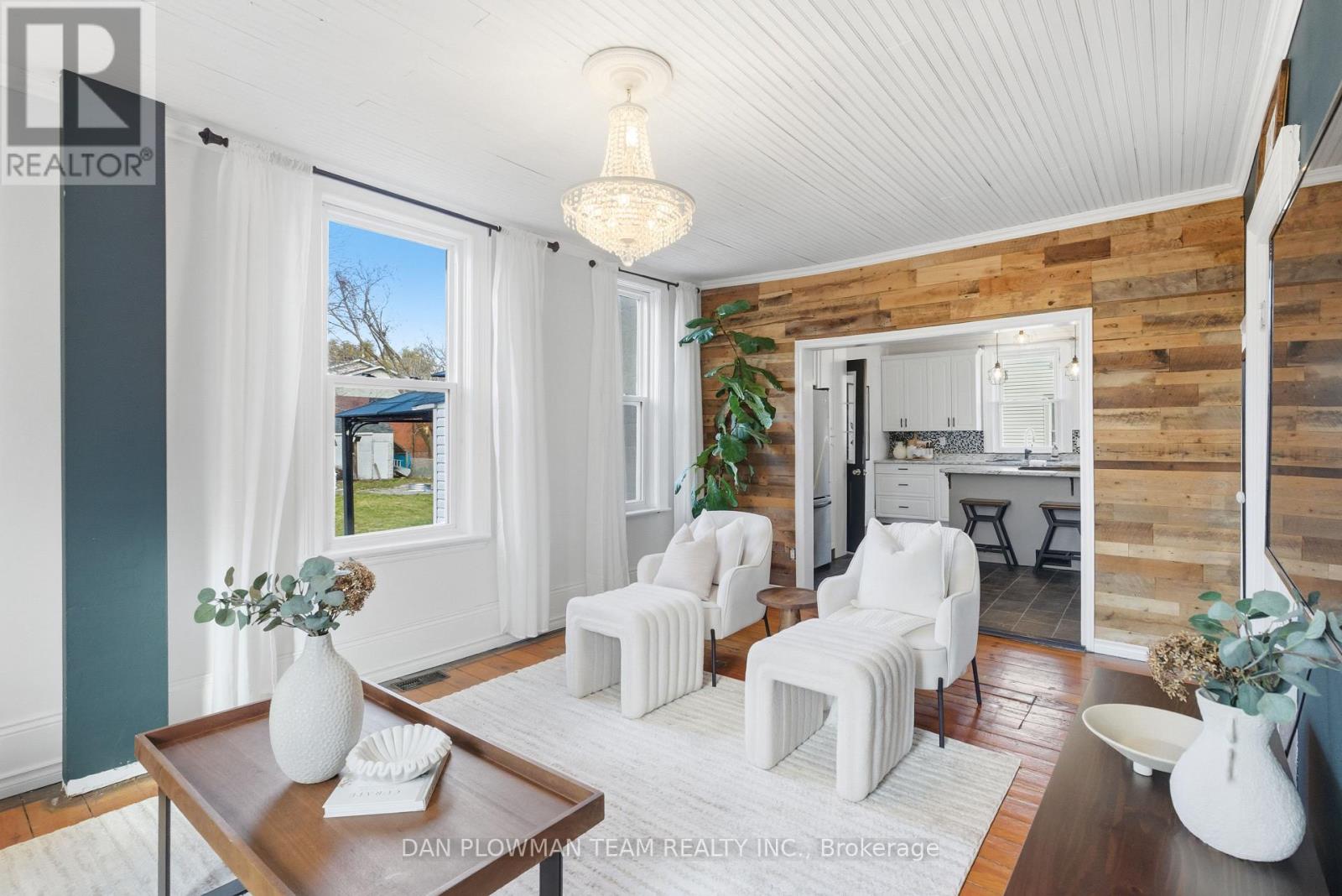 11 King Street W, Kawartha Lakes (Omemee), Ontario  K0L 2W0 - Photo 12 - X12637438