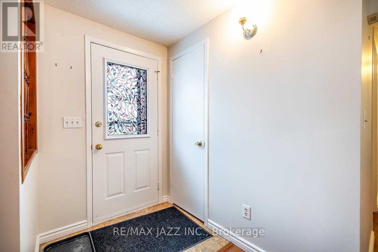 119 Wilmot Trail, Clarington (Bowmanville), Ontario  L1B 1B9 - Photo 6 - E12638772