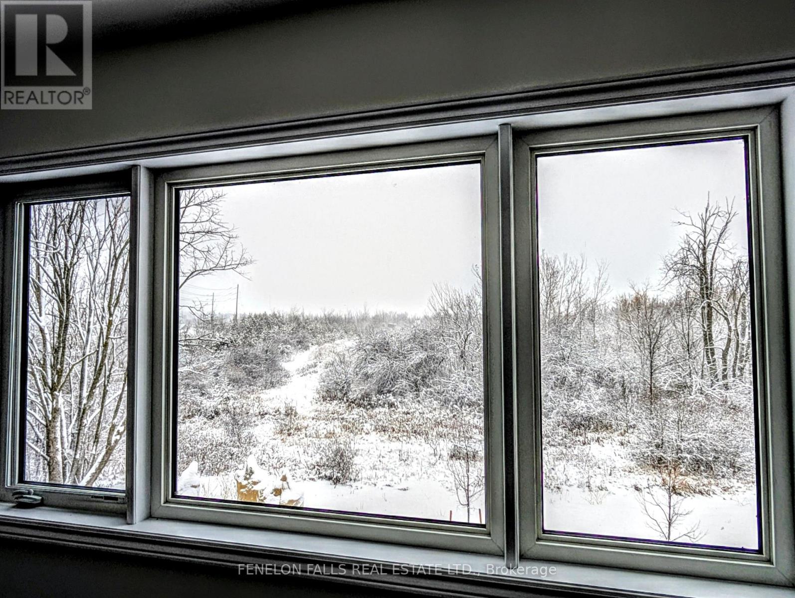 25 Hickey Lane, Kawartha Lakes (Lindsay), Ontario  K9V 0T3 - Photo 12 - X12639802